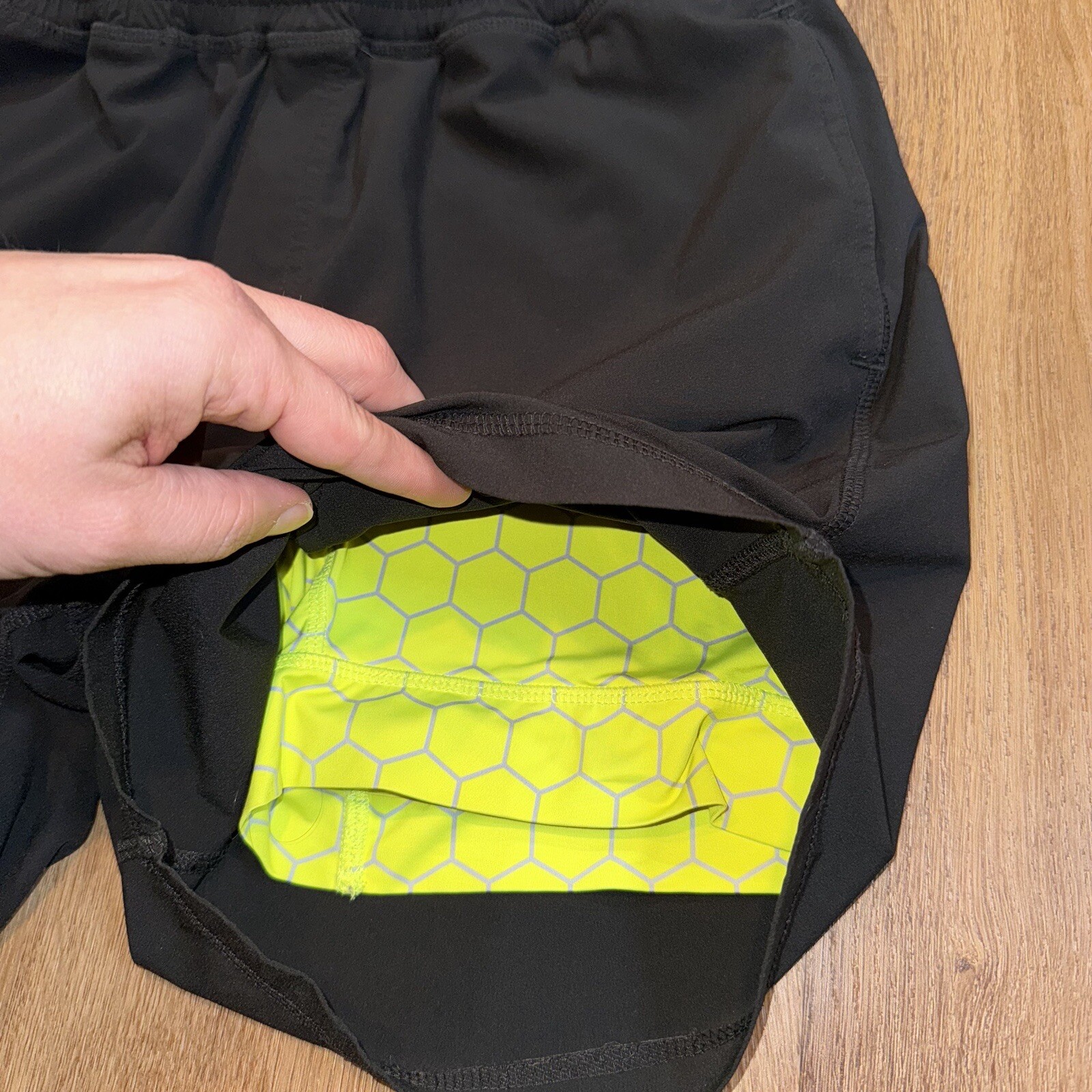 Chubbies Sport Shorts Mens Medium 6.5" Athletic Stretch Compression Liner Black