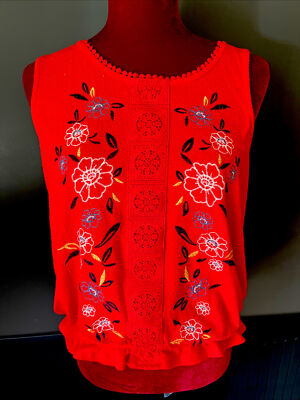 Spoiled Red floral junior top size medium