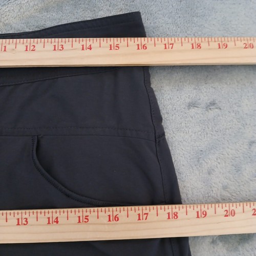 Cabela's Skort Size 4 Gray Short Pockets - Picture 3 of 9
