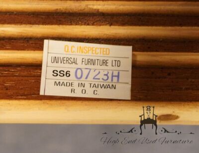 ヴィンテージ　サイドテーブル　UNIVERSAL　FURNITURE　LTD UNIVERSAL FURNITURE Solid Cherry Traditional Chippendale Style