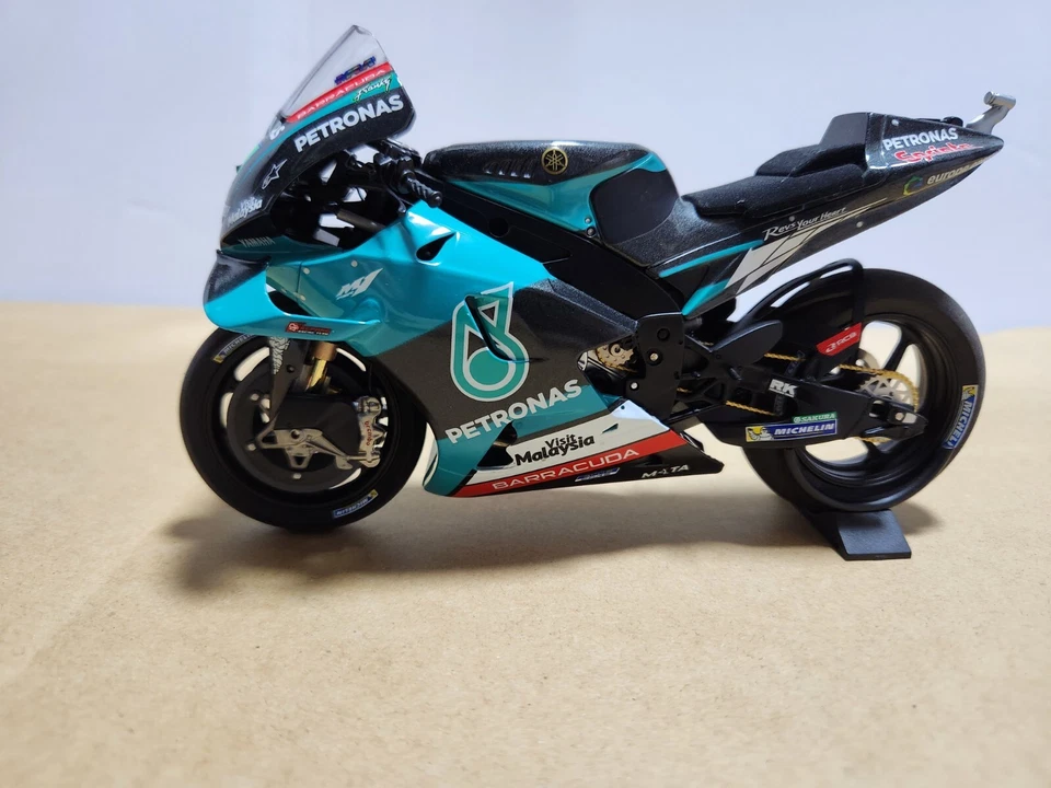 MINICHAMPS 122 193021 Limited 204 YAMAHA YZR-M1 Petronas 2019 F.MORBIDELLI 1/12 - Image 4 of 4