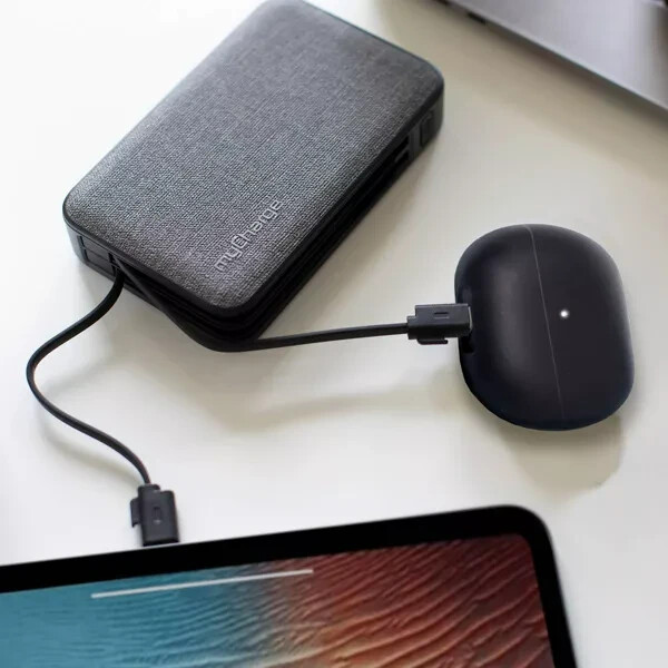 myCharge PowerHub Ultra 10000mAh/15W Output Power Bank with Integrated Charging