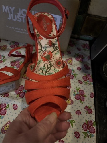 JOE BROWNS Ladies Orange Faux Suede Microsuede Peep Toe Heel Sandals Size 7 NEW - Picture 7 of 15