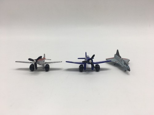 Tootsietoy Diecast WWII Planes P-51 Mustang & F4-U Corsair AND Mega Force Triax - Picture 3 of 7