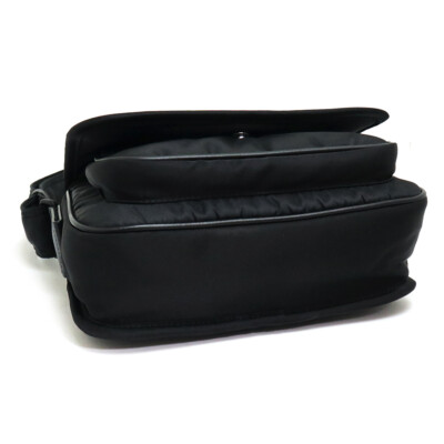 ショルダーバッグ SAINT LAURENT Men Messenger Bags 776611 BLACK SAINT LAURENT Niki Small Messenger ECONYL Shoulder Bag
