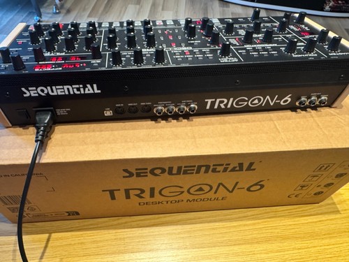 Sequential Trigon-6 Desktop - Synthesizer wie NEU mit Restgarantie und OVP - Bild 10 von 14