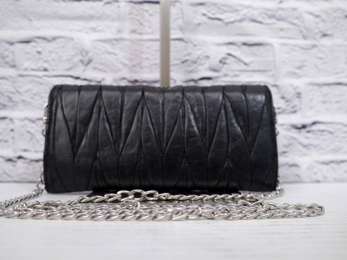 Authentisch◆ Miu Miu Matelasse Crossbody Schulter Geldbörse Tasche Pochette... - Bild 3 von 9