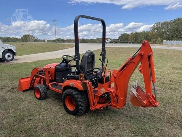2020 KUBOTA BX23S with loader and backhoe - Image 4 of 4