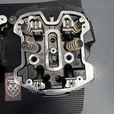 Preços baixos em Motocicleta Cabeçotes de Cilindro e tampas de