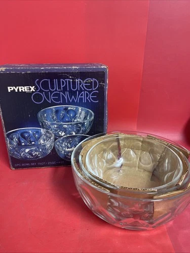 Vintage - Pyrex Ovenware Bowl SET Clear Glass Sculptured 3 Piece Original Box