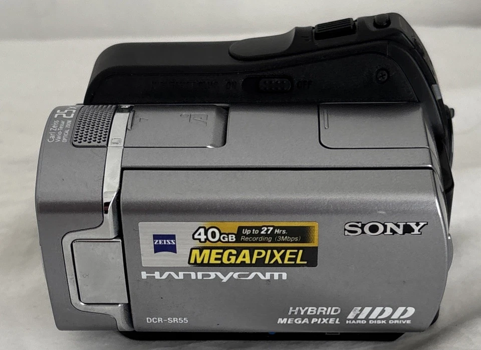 Sony Handycam DCR-SR55E Handheld 40GB HDD Camcorder Nightshot Plus Made In Japan - Image 2 of 4