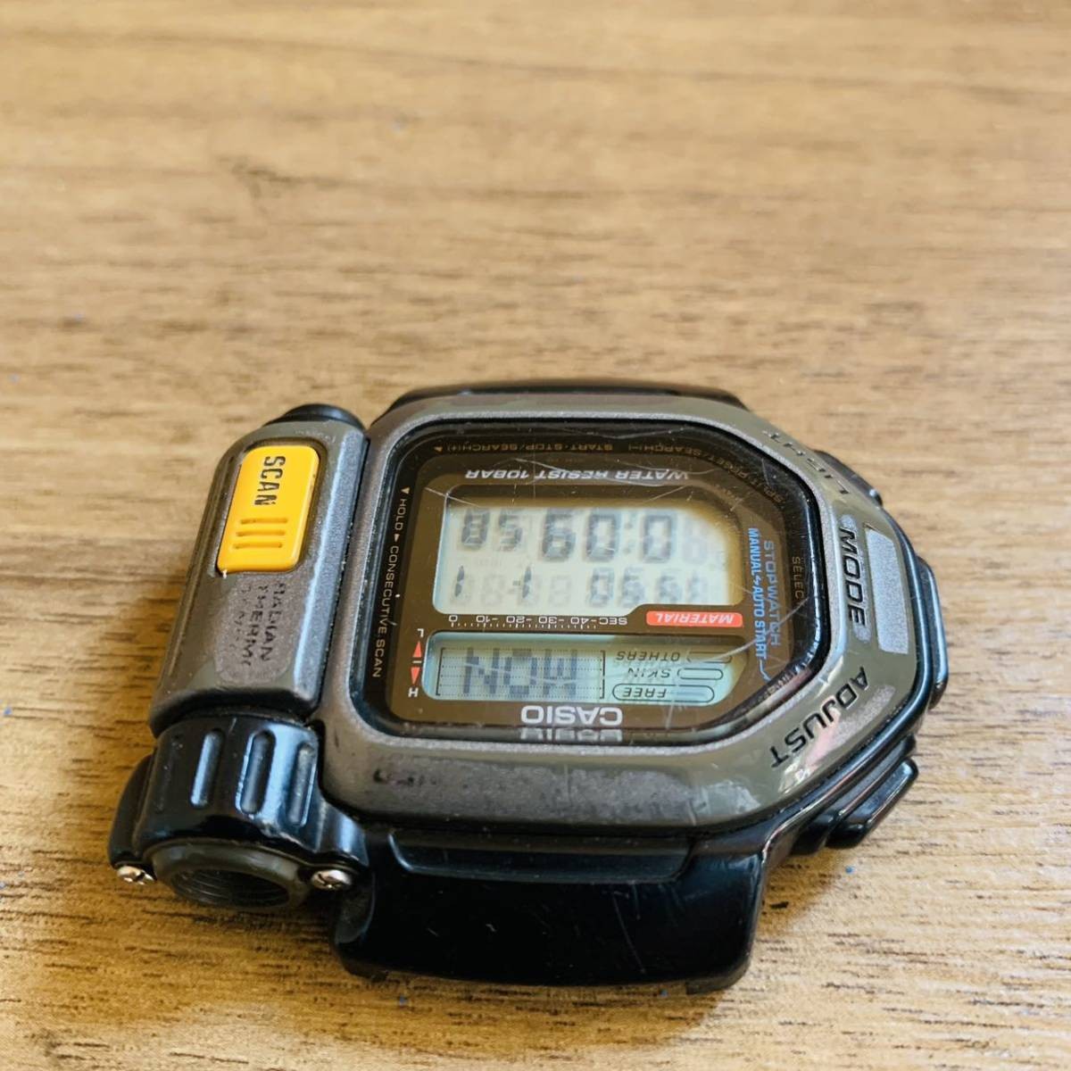 CASIO PRO TREK TSR-100 Vintage 1994 Quartz Digital Thermoscanner 