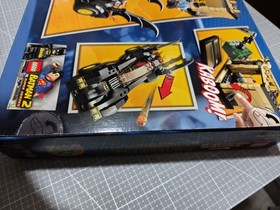 LEGO DC Comics Super Heroes: Batmobile and the Two-Face Chase )FREE SHIPPING!!!!