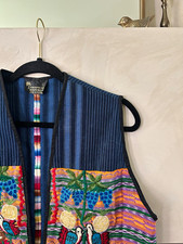 Tropical Republic Women s Blue Striped Embroidered Vest Size L
