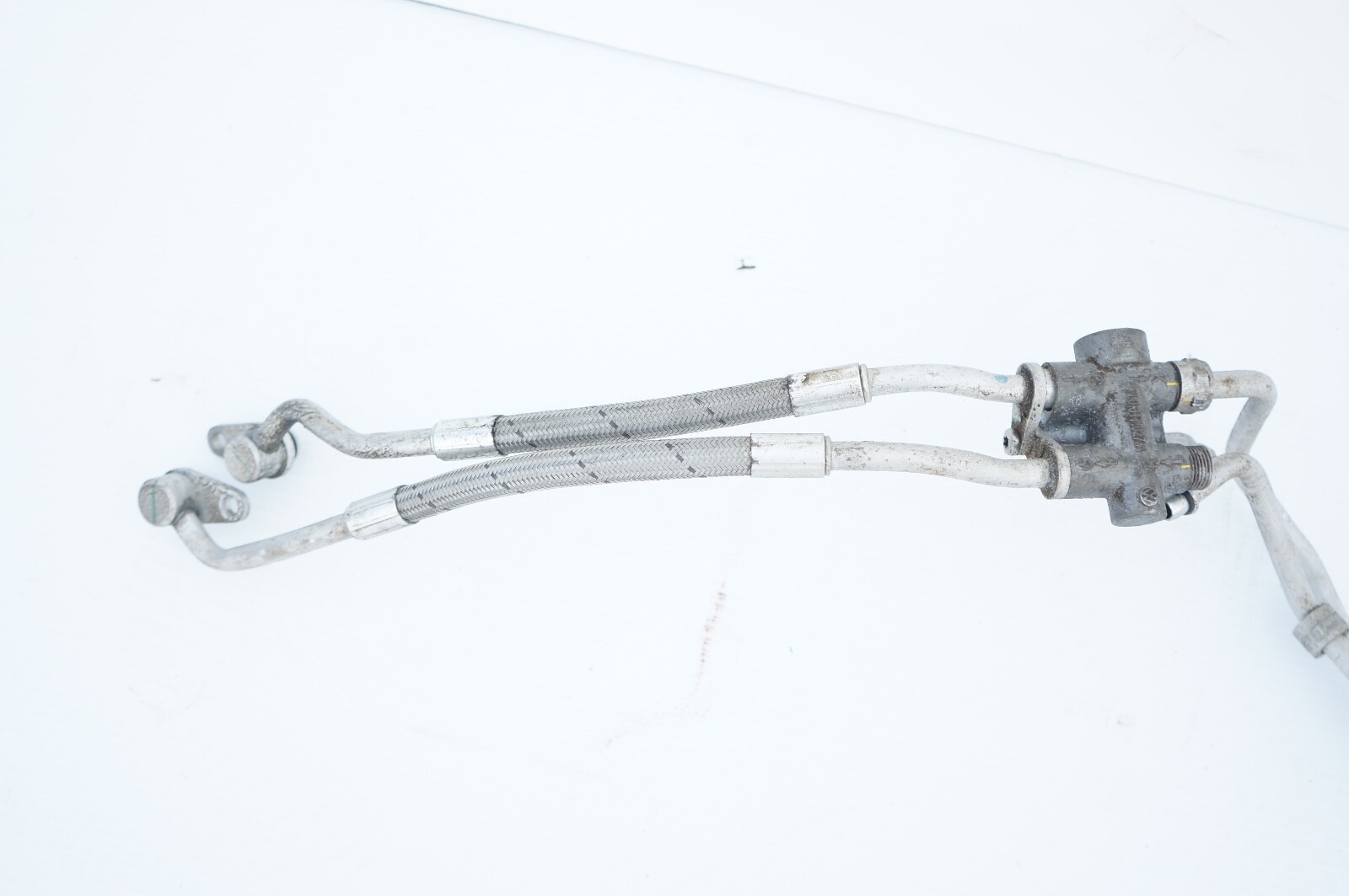 2010 - 2020 Bentley Mulsanne Transmission Oil Cooler Hose Pipe Line