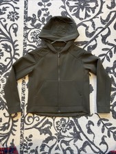 Lululemon Women  s Re-form jacket Olive Green with fullzip w hoodie Size 6