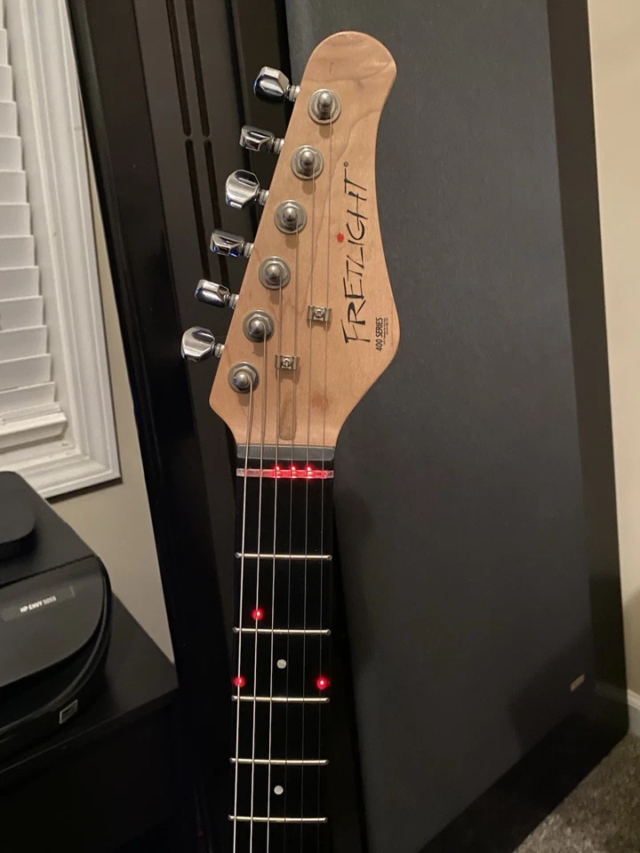 Fretlight 400 Series Stratocaster Tobacco Brown HSS pearloid Hardtail Guitar - Image 3 of 4