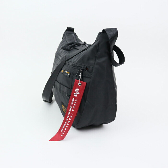 ALPHA INDUSTRIES Green Shoulder Bag Men's Diagonal Bag 7.5L ALPHA INDUSTRIES Green Shoulder Bag Men's Diagonal Bag 7.5L