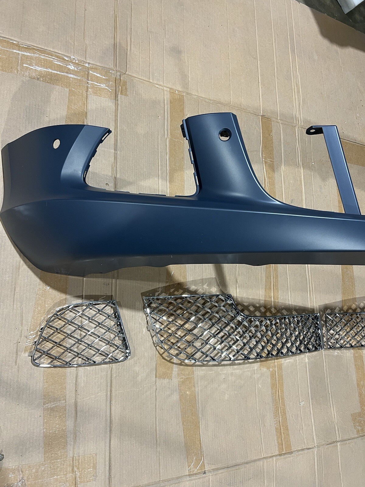 2012-2015 Bentley Continental GT GTC Front Bumper Cover Grille Set Chrome W12