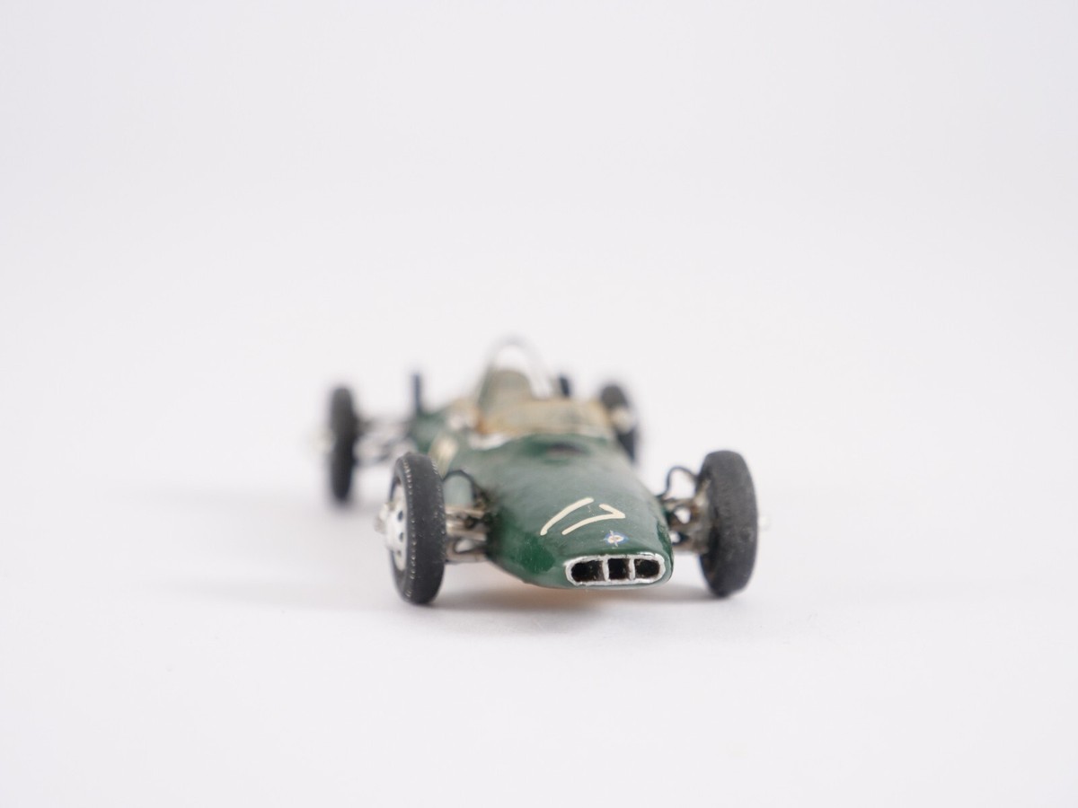 Miniature BRM #7 F1 Hill 1966 - Création RD Marmande - Échelle 1:43 - Bois
