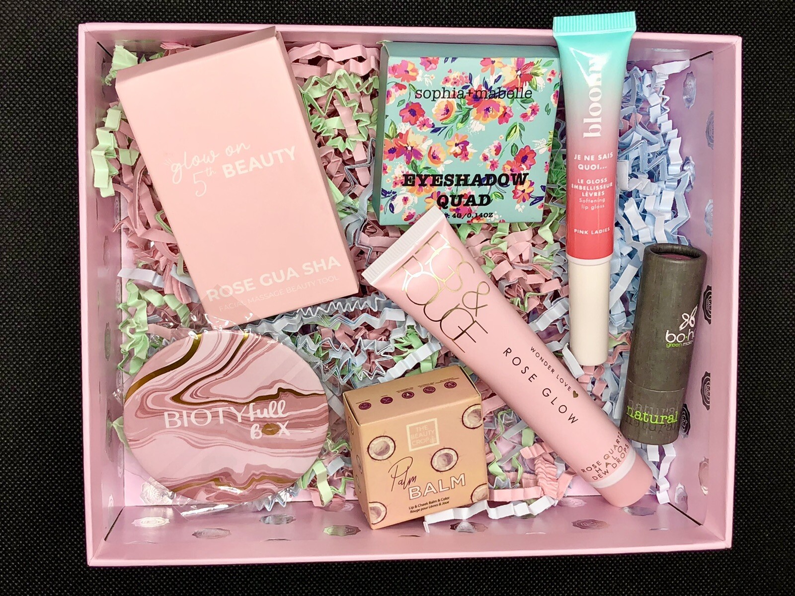 Box beauté Rose coffret cosmétique visage et soins du corps