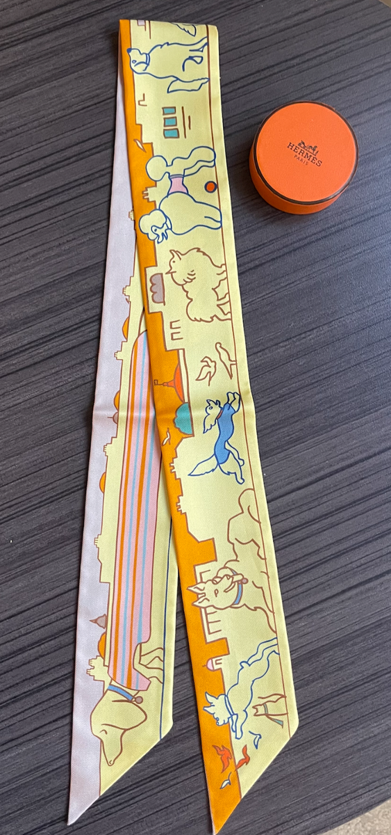 HERMES　Les Chiens Parisiens　ツイリー　エルメス Les Chiens Parisiens Twilly - Orange | Hermès Mainland China