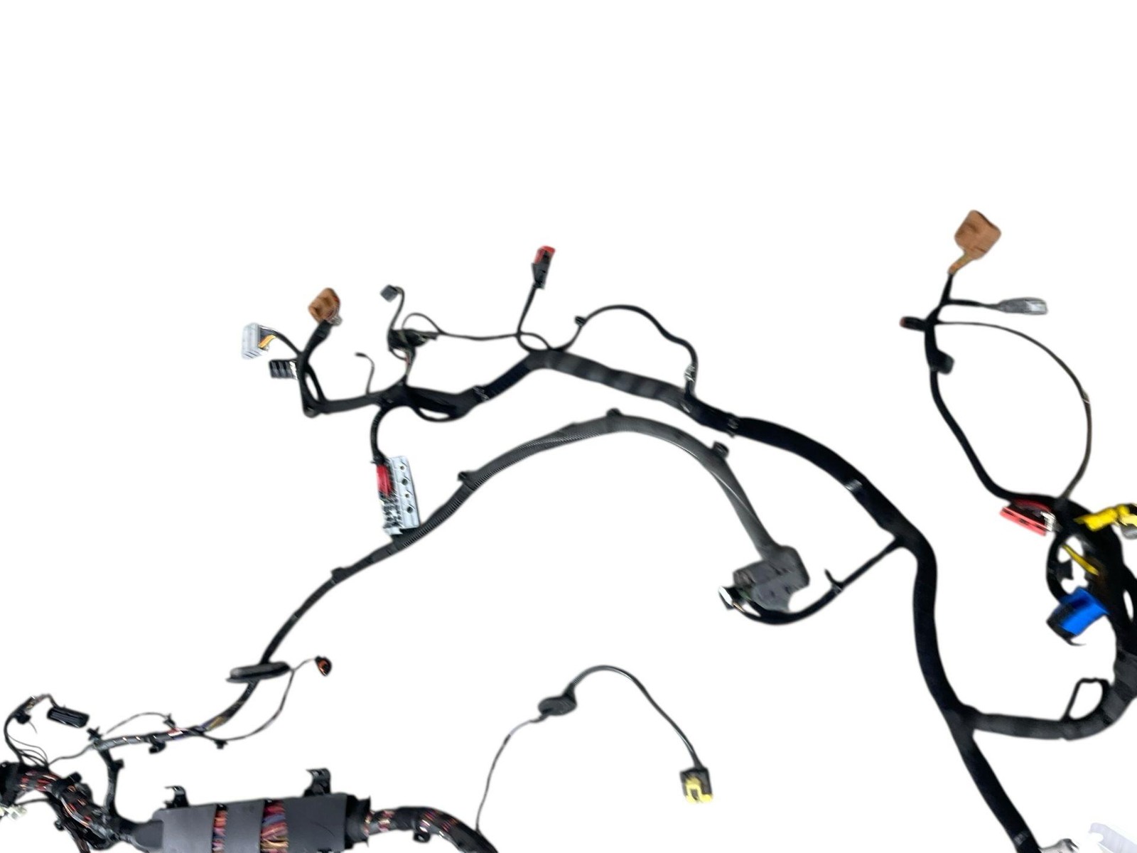 2017-2024 MASERATI LEVANTE 3.0L BODY WIRE HARNESS 0670105913010348