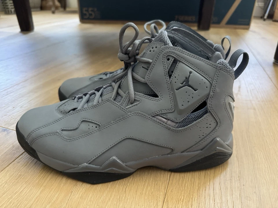 Talla 12 - Jordan True Flight Mid Cool Gris Negro Foto 4 de 4