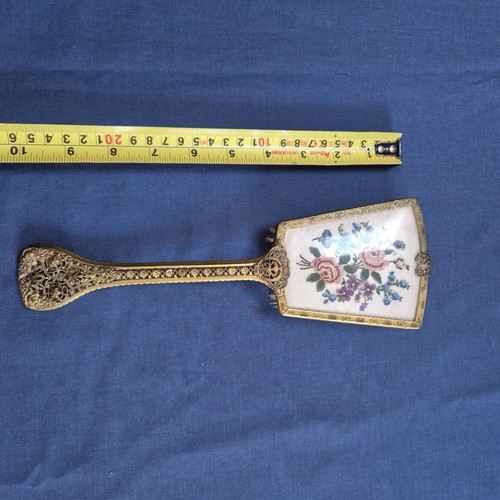 Vintage filligree embroidered mirror & brush set ornate Dressing Table Set 3 pcs - Foto 18 di 24