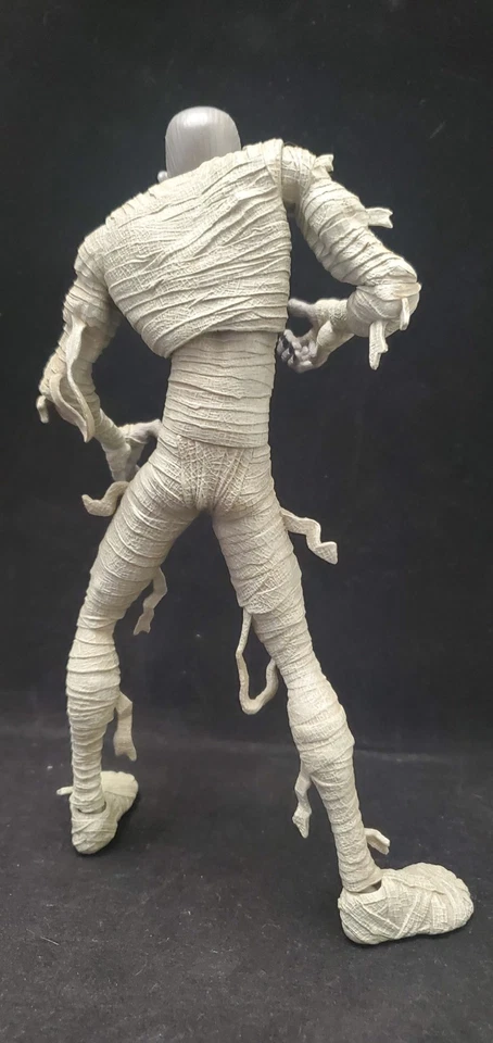 Figura de acción coleccionable Mezco Toyz 2013 Universal Monsters The Mummy 9" Foto 3 de 4