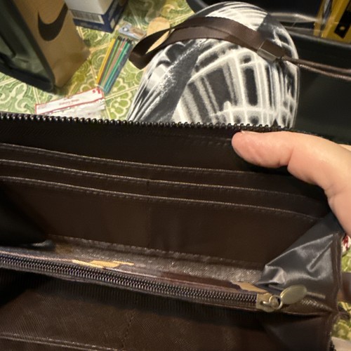 Woman's faux leather Wallet Hovis brand With credit Card Holders and zippers - Picture 3 of 10