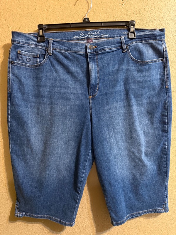 GLORIA VANDERBILT AMANDA SKIMMER CAPRI JEANS SZ 20W MEDIUM WASH STRETCH