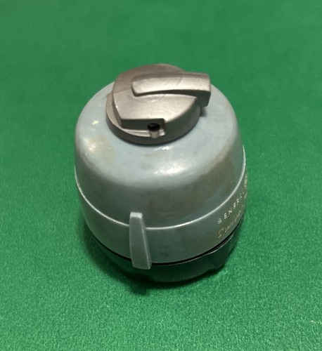 Miniature General Electric Swivel-Top Cleaner, Sewing Kit, Complete