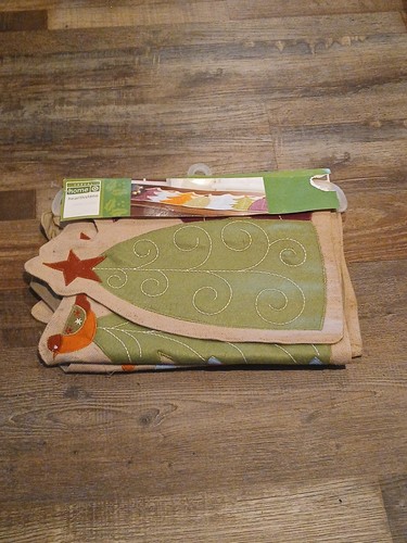 Christmas Trees Stars And Birds Table Runner New14.6 X 48 In. - Picture 2 of 7