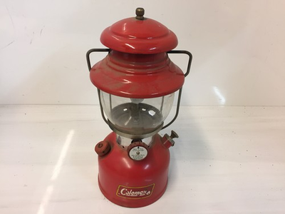 #ad Vintage Coleman 200A Lantern Red Single Mantle Made in USA w Pyrex Globe $159.00
