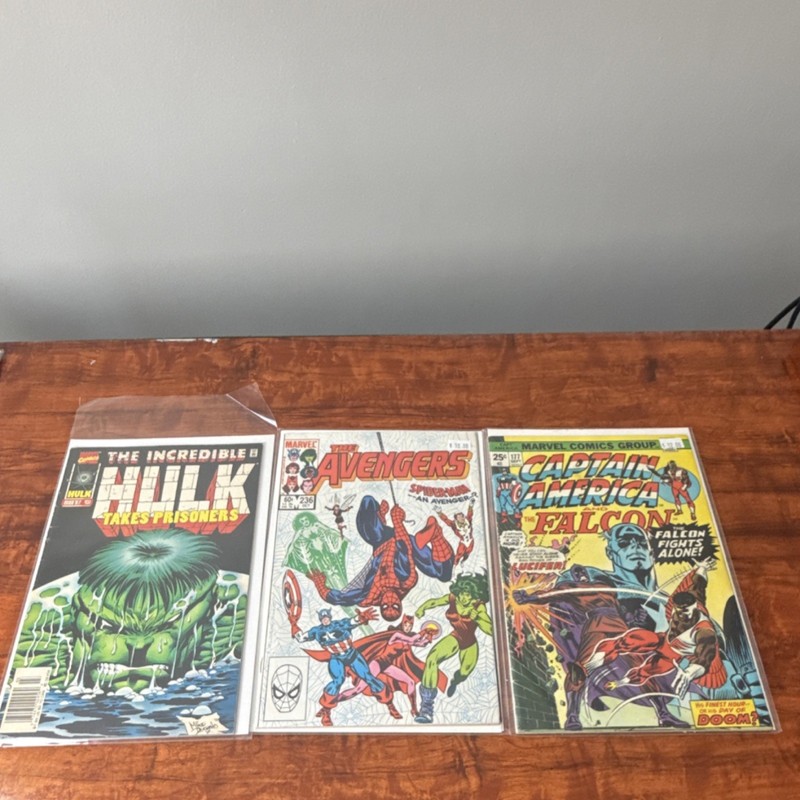 Marvel Comics Comic Book Lot Modern Age Hulk Avengers Spider-Man Fantastic Four
