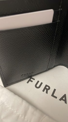 ๐ผ๐ฆ Furla ๐ผ๐ฆ Classic Passport Card Holder Case Black Leather Wallet ๐ผ D48o2 - Picture 5 of 8