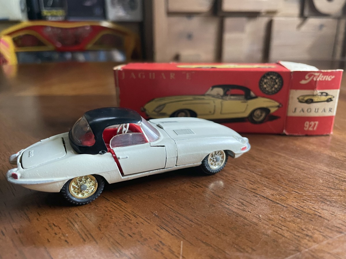 TEKNO 1/43ème MADE IN DENMARK JAGUAR TYPE E COMPLETE D'OCCASION TRES