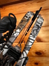 Bear Archery Special Edition Legit Bow RTH 70# RH Predator Fall Grey