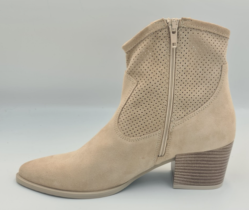 Clarks Womens Elder Rae Sand Suede Leather Ankle Boots UK Size 6 New In Box - Picture 3 of 14