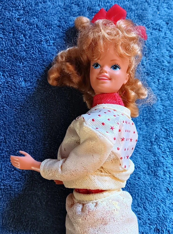 Muñeca Patrón Joya Secretos De Colección Barbie Hermana 1986 DEFECTOS Decoloración Piernas 3133 Foto 3 de 4