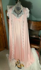 Vintage peignoir set Medium