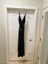 Morrell Maxie Dress Womens Size 12 Black Formal Gown Sleeveless Ring Detail Long