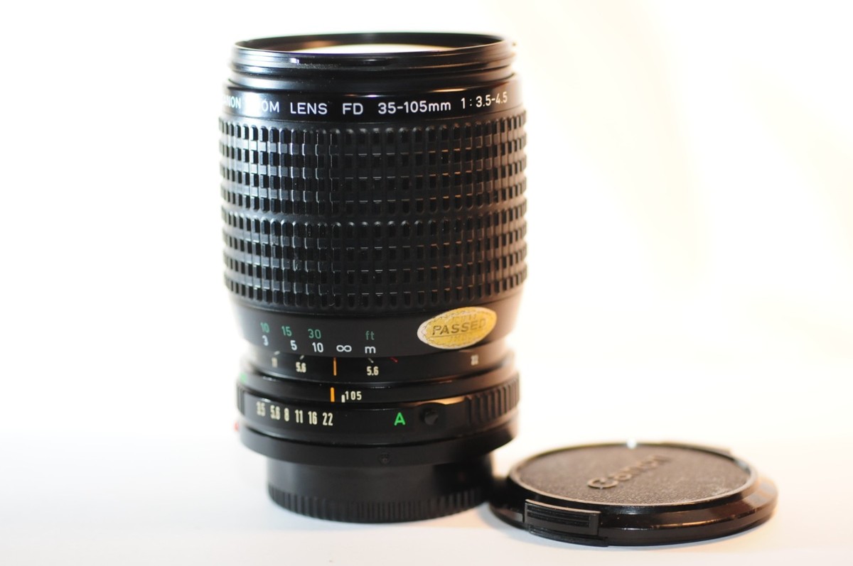 Canon AE-1 /FD 35-105mm 1:3.5 (良品） Canon AE-1 Black / Lens Zoom New FD 35-105mm f/3.5-4.5 [Good] SLR