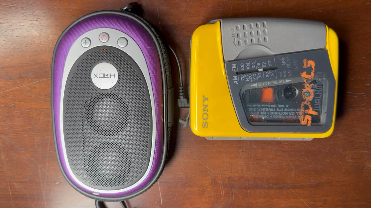 Vintage Sony Walkman Sports Mega Bass Wm-FS397 Cassette Player