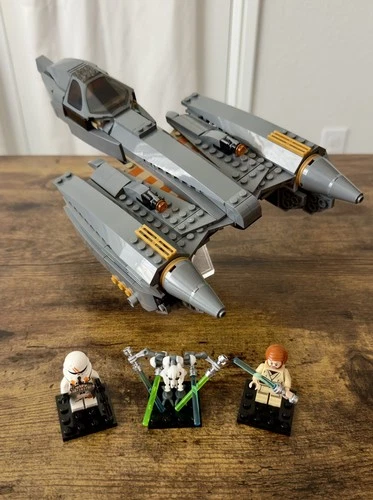 LEGO Star Wars: General Grievous's Starfighter (75286) - FREE SHIPPING!