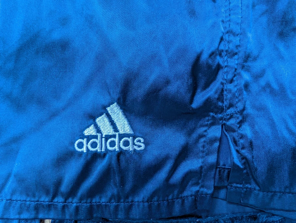 ADIDAS Genua Glanz Nylon Shorts S Fußball Turnhose Vintage blau Sport Retro Gym - Bild 3 von 4