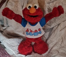 Mattel 2003 Elmo Sing Dance E.L.M.O. "YMCA" Sesame Street
