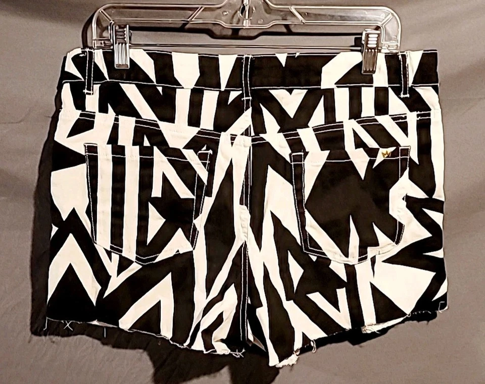 Pantalones Cortos Nicki Minaj Corte Juniors Talla 15/16 Negro Blanco Elastizados tiro Alto Foto 2 de 4