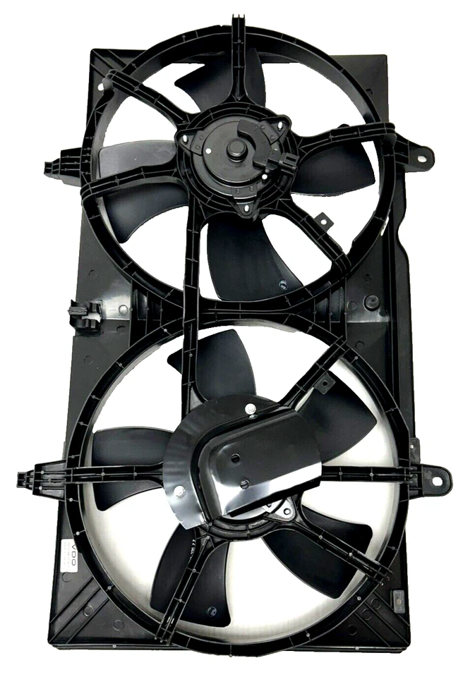 Conjunto de ventilador de radiador y condensador doble FA70149 para Nissan Altima 2002-2006 Foto 4 de 4